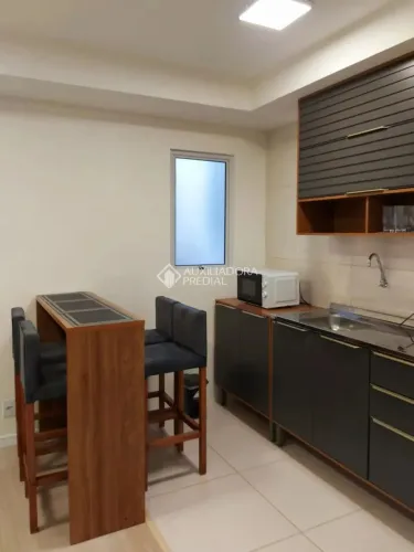 Apartamento Novo mobiliado com 2 quartos e vaga de garagem em Pelotas
