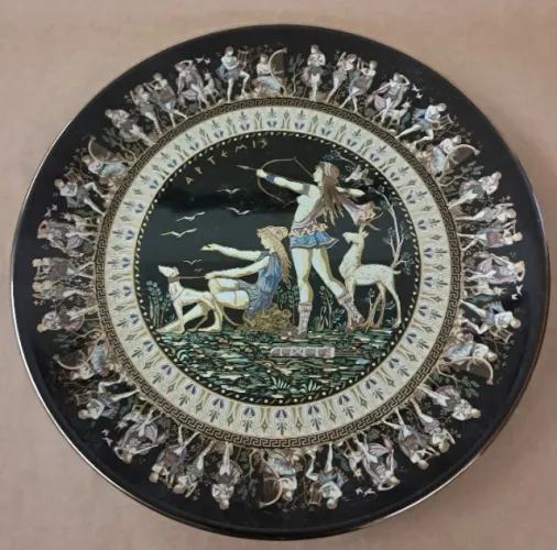 Prato decorativo em porcelana