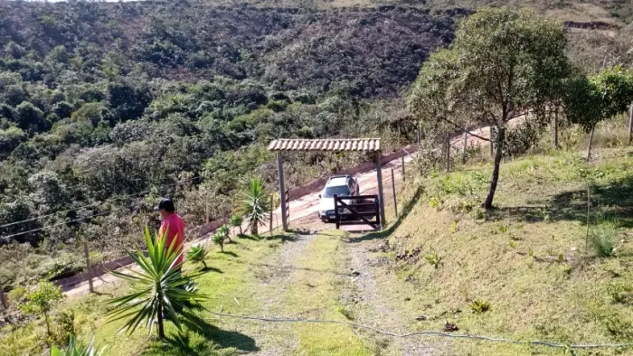Terreno em Rio acima  