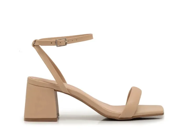 Sandália salto bloco Constance