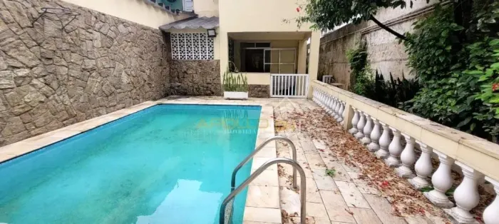 Casa 4 quartos - Macuco - Santos