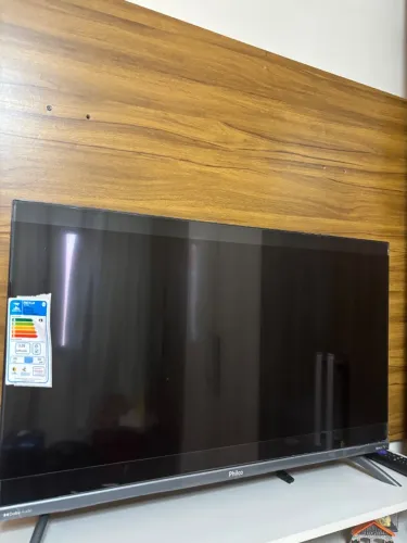 Tv 32 polegadas. Nova e na caixa