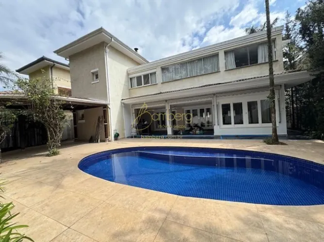 CASA EM CONDOMÍNIO FECHADO 4 SUITES - ESCRITÓRIO - 6 VGS - JARDIM - PISCINA E ESPAÇO GOURM