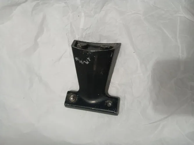 Suporte de placa original Boulevard 1500 Suzuki original usado