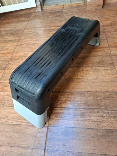 Vendo um step dek banco para atividades 