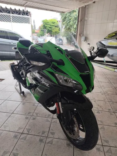 Kawasaki ninja zx10r 