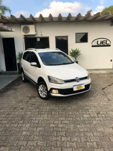 Volkswagen Spacecross 1.6 MI Total Flex 16V 2016