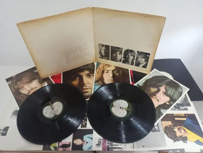 The Beatles - White Album (1968) - Nº 032762 - COMPLETO e RARO!