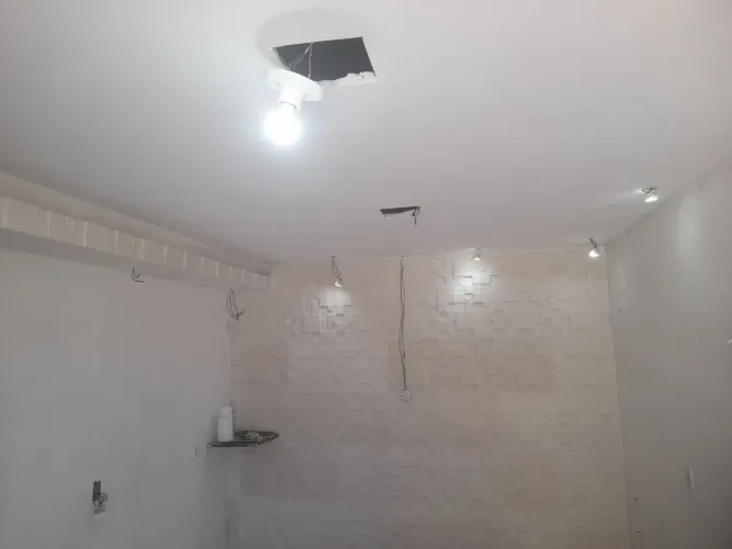 Gesso,pintura e elétrica 
