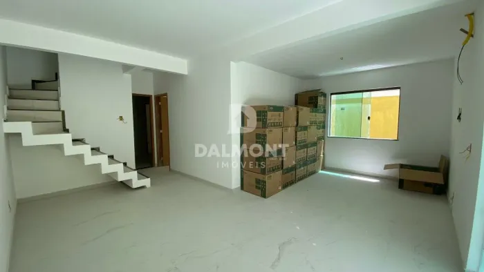 Peró - Cabo Frio - casa com 4 suites condomínio fechado.