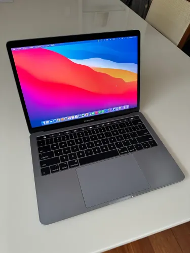 MacBook Pro Touchbar 2017- Tela Retina - 13 polegadas - Cinza Espacial