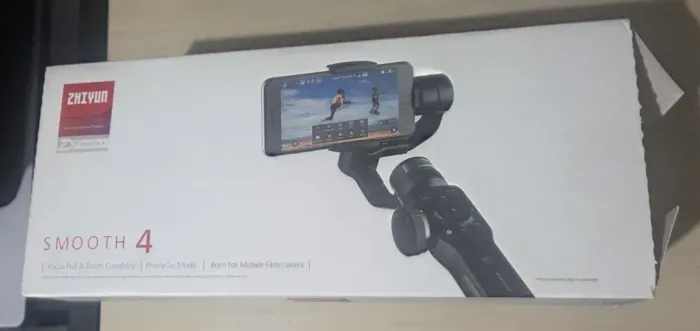 Estabilizador Celular Zhiyun Smooth 4