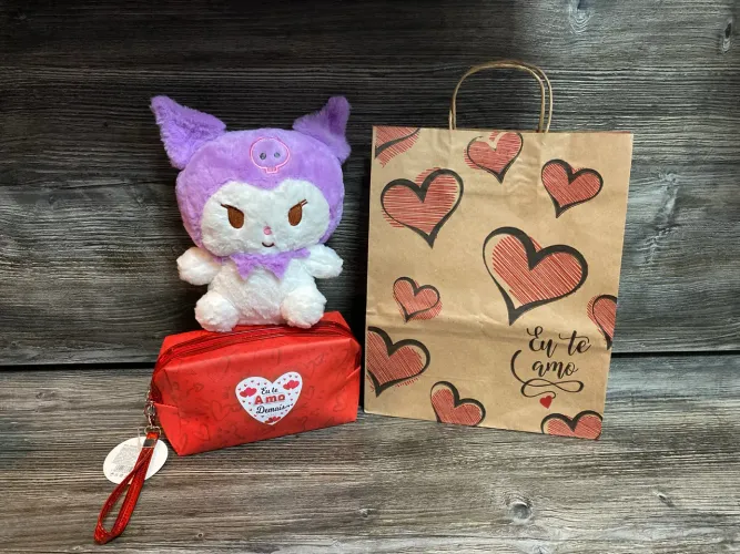 Kit Presente Romântico: Pelúcia + Necessaire
