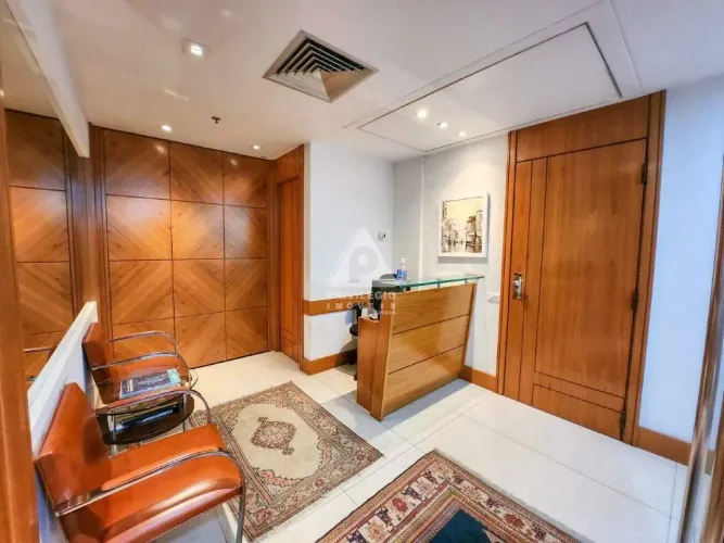 Sala Comercial Reformada 113m² com 3 Salas e 3 Vagas  Ipanema