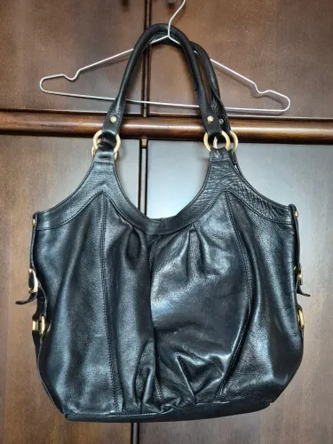 Bolsa grande de COURO - PRETA