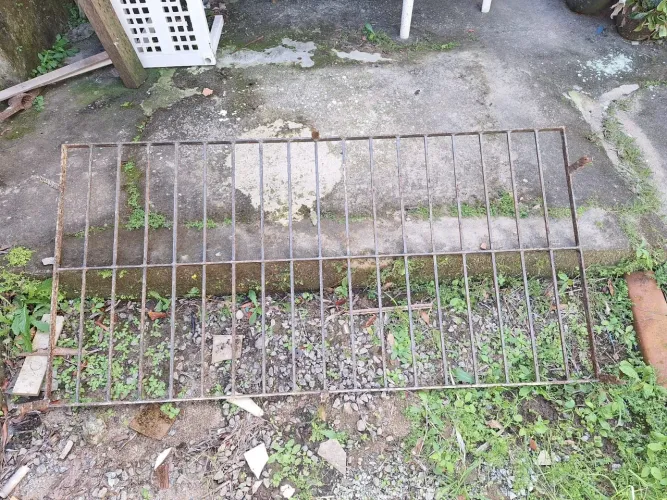 Grade de janela de ferro