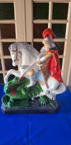 Estátua São Jorge com 62 cm de altura novo