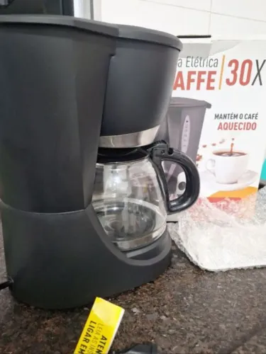 Cafeteira Elétrica 30X - Prepara seu café com praticidade