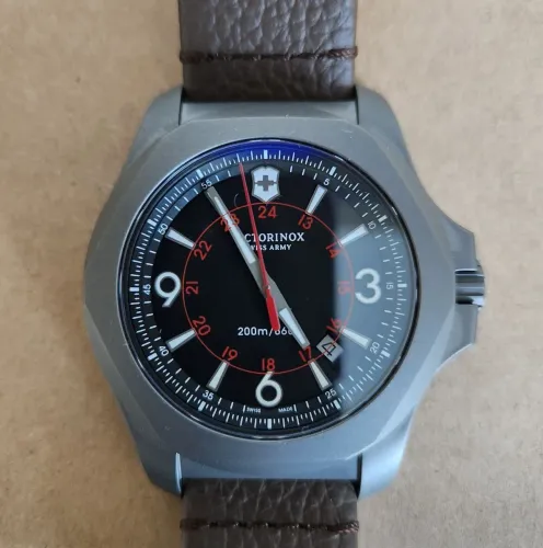 Relógio Victorinox Swiss Army 200m