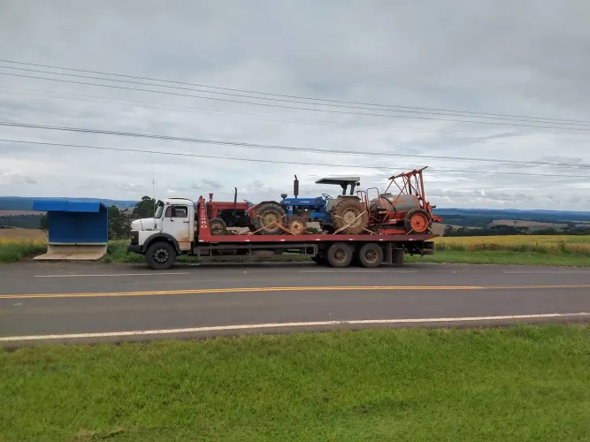 Mercedes bens 2213 plataforma prancha