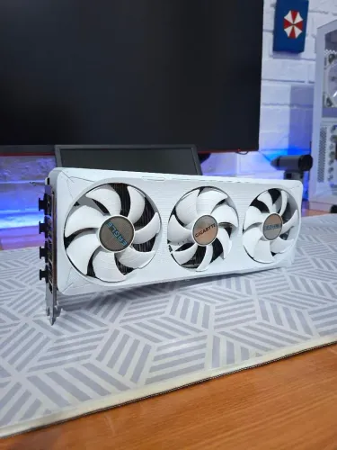 RTX 5070 12GB OC EAGLE ICE GIGABYTE