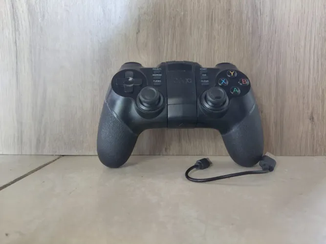 Vendo controle de Gamer recarregável 
