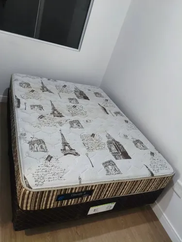 Cama de casal Ecoflex ? colchão + base