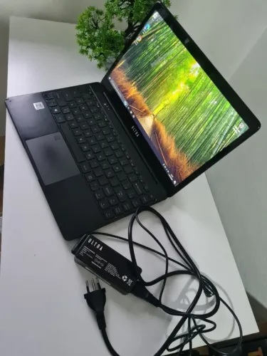 Notebook Ultra | Intel Core i3 10a Geração | 8GB RAM | SSD NVMe 256GB - Bateria Nova