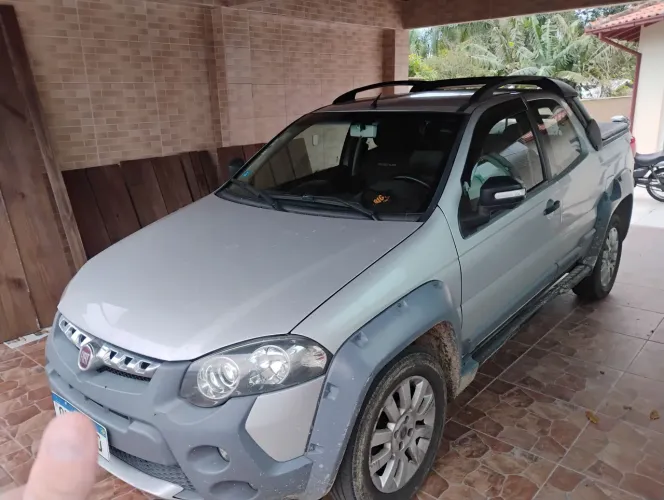 Fiat Strada Adventure1.8/ 1.8 Locker Flex CD 2015