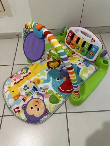Tapete de Atividades - Fisher-Price - Pianinho Brilha e Cresce