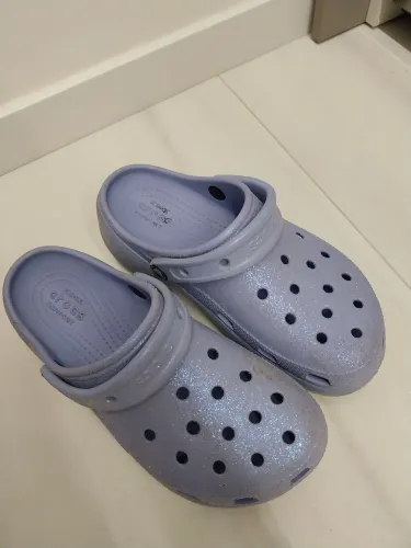 Crocs em excelente estado no melhor preço