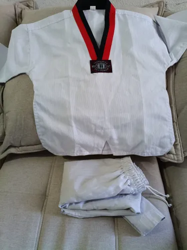Dobok Taekwondo