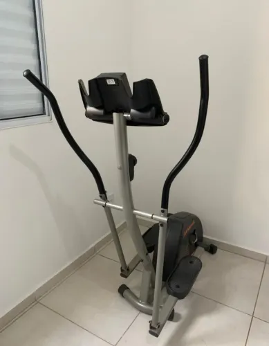 Elíptico muito novo