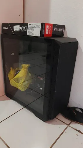Gabinete Gamer Montech midd tower