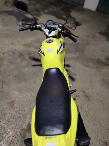 Moto em perfeito estado
