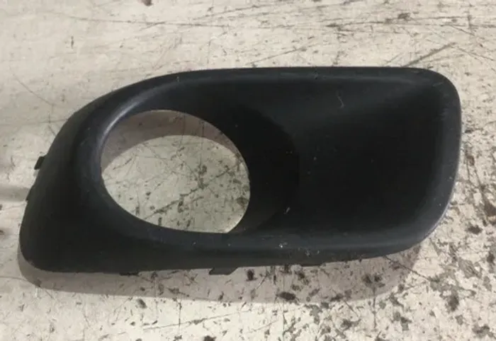 Moldura Farol Milha Direito Citroen Aircross 2010 Preto Direito