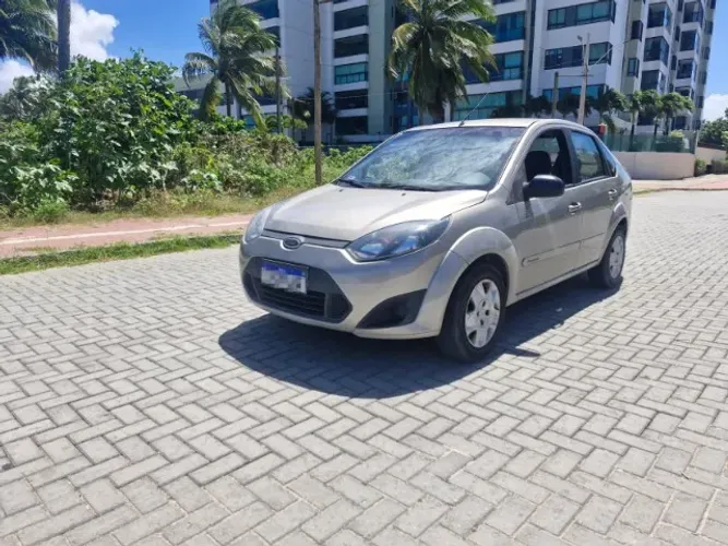 Ford Fiesta Sedan 1.0 8V Flex 4P 2013