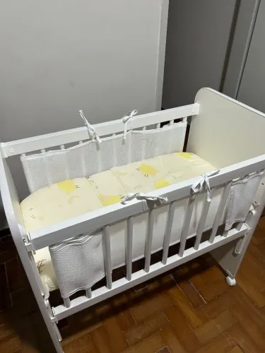Mini berço com colchão
