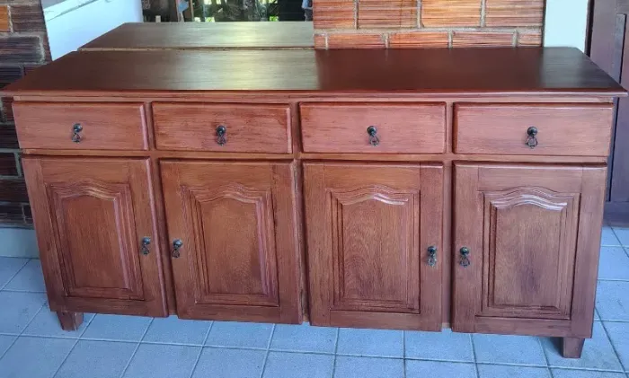 *** Buffet em Madeira Angelim Maciça  **** 