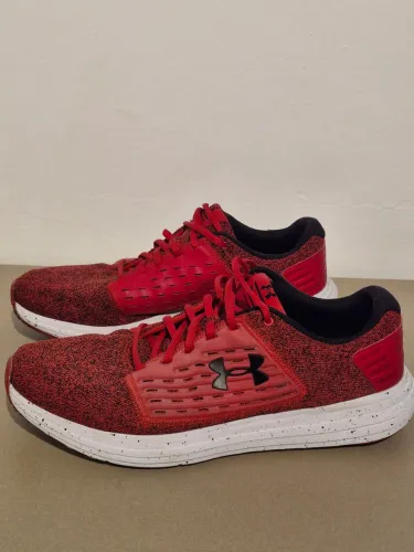 Tênis Under Armour Charged Rogue tamanho 44