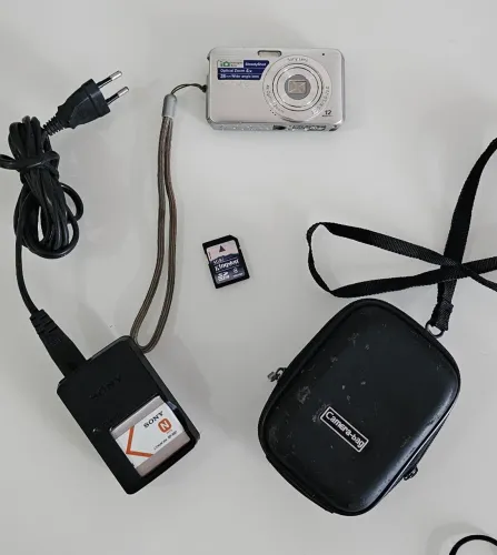 Câmera Digital Sony Cyber-shot DSC-W310 12MP + Case, Cartão SD e Bateria