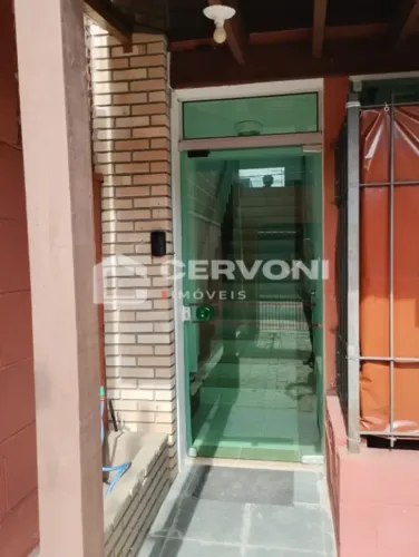 Locação - Imóvel possui 120 metros quadrados com 3 quartos, 2 banheiros, 1 vaga garagem