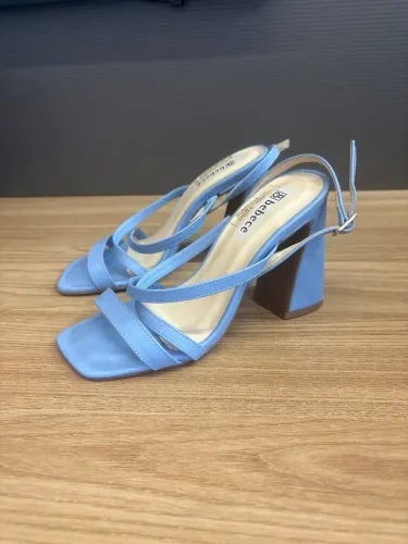 Sandalia Azul Claro Bebece