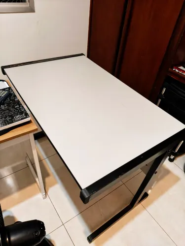 Escrivaninha para estudos