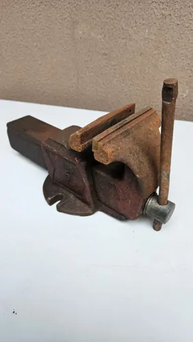 Torno de bancada 5"