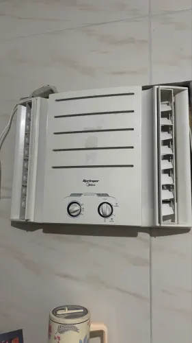 Ar Midea semi novo 7500 BTUS