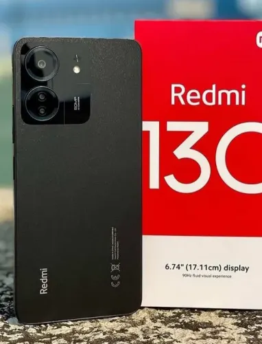 Vendo celular REDMI 13C USADO e tela trincada, quase quebrada.