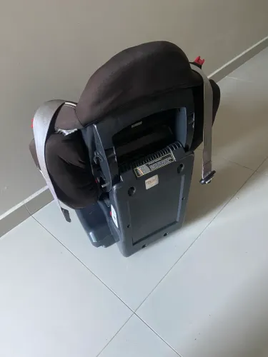 Vendo cadeira infantil para carro