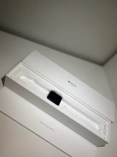 Apple Watch Series 3 42mm + 10 pulseiras