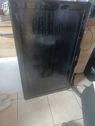 TV LCD Philips 40 polegadas com defeito